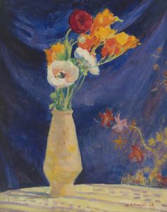 Vase D’anémones Sur Fond Bleu