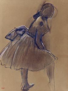 Danseuse debout, de profil