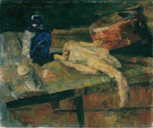 Stillleben mit blauer Flasche und gerupftem Huhn