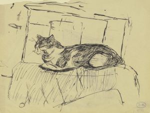 Auf einem Möbelstück liegende Katze